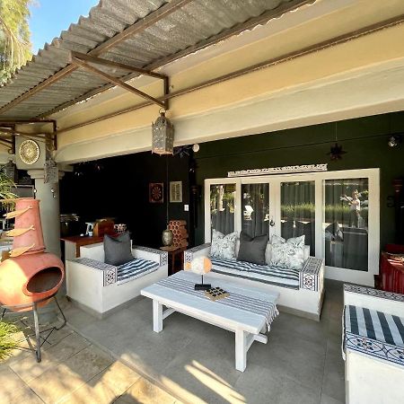 Studio Gray Benoni Luaran gambar
